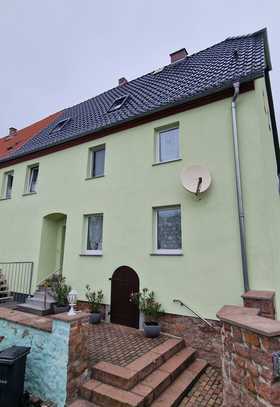 Einfamilienhaus mit Einliegerwohnung