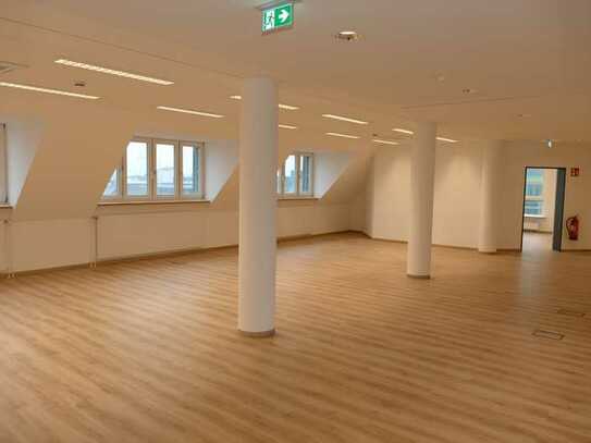 Bremen - Bürgermeister-Smidt-Straße- sanierte und moderne Open-Space-Büroflächen