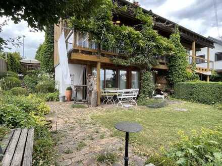 DHH mit schönem Garten und Ausblick auf die Wurmlinger Kapelle in Herrenberg-Haslach