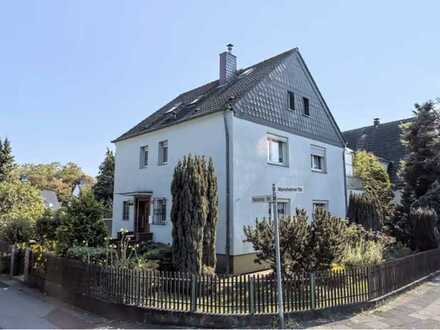 Freistehendes Einfamilienhaus auf idealem Eckgrundstück