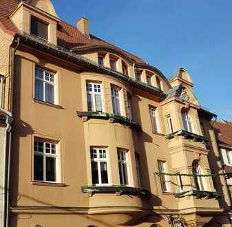 Wohnen & Arbeiten in Gründerzeitvilla mit Balkon und Garten