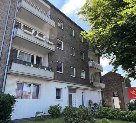 Frisch gestrichene 3-Zimmer Wohnung mit zwei Balkonen im 1. OG eines MFH