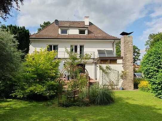 Stilvolles Wohnen in einer Villa