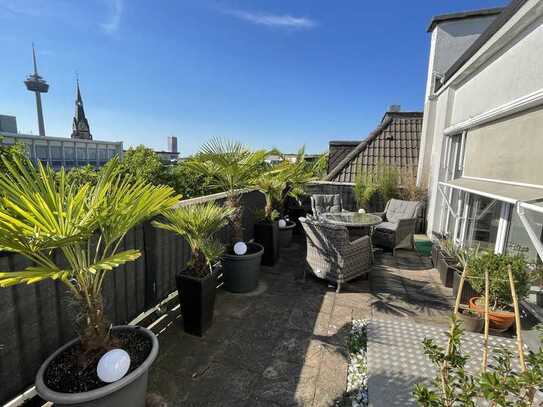 Penthouse im Herzen von Köln ( Bitte Abschlag Möbel beachten)