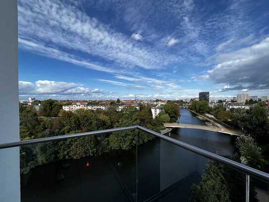 Spektakuläres Penthouse direkt an der Spree 360 grad Blick über die ganze Stadt