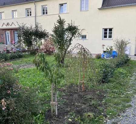 Zwei Zimmer in München oder ein ganzes Haus im Grünen!