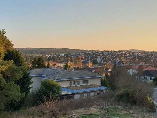 Sonniges Baugrundstück in schöner Lage mit Weitblick