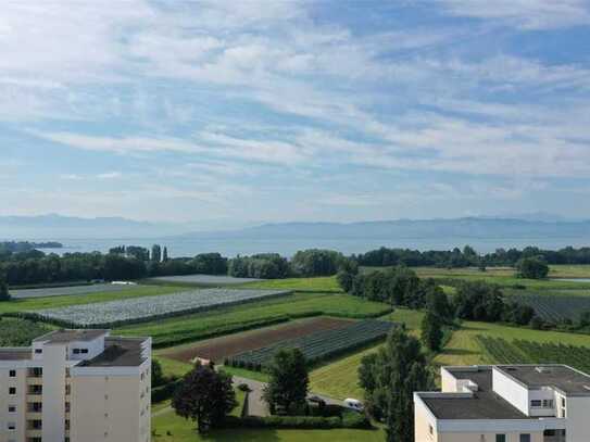 Wohnen mit toller See- und Bergsicht im obersten Stock!