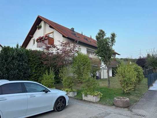 Ansprechende und gepflegte 1,5-Zimmer-Erdgeschosswohnung mit Balkon und EBK in Hassenhausen