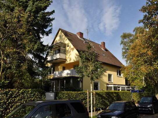 Kleines Mehrfamilienhaus in grüner und dennoch zentraler Lage