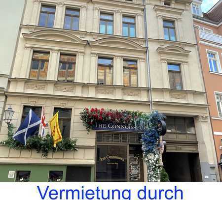 Höll-Immobilien vermietet schöne 3-Raum-Wohnung mit Balkon ab 01.05. zu beziehen.