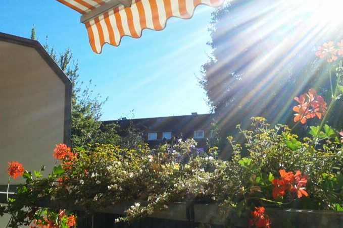 Freie 2-Zi.-Wohnung mit Balkon im 1. OG in HH-Stellingen