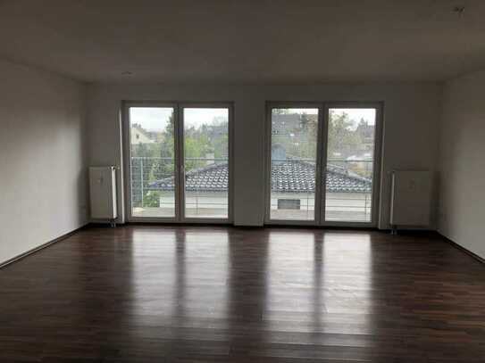 Sehr schöne, moderne 2-Zimmer-Wohnung mit Balkon in Köln Rath/Heumar zu vermieten