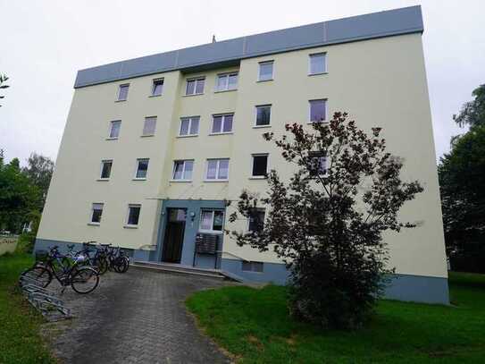 Helle 3 Zimmer Wohnung mit Balkon in ruhiger Lage