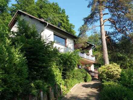 Haus mit viel Potenzial in begehrter Lage im Grünen