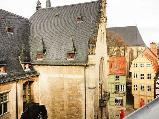 Über den Dächern von Quedlinburg: Wunderschöne 3-Zimmer-Wohnung mit Marktblick!