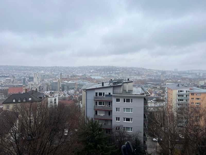 Sonnige 2-Zimmer Wohnung mit Aussicht in Stuttgart-Mitte
