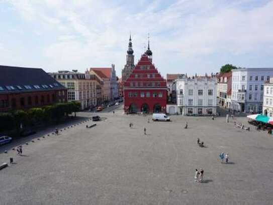 Repräsentative Büroetage am Marktplatz Greifswalds