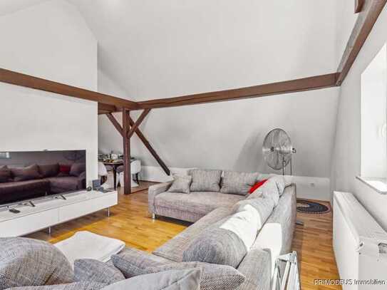 RESERVIERT: Freistehendes Einfamilienhaus mit Scheune und Garten in Niederdorfelden!