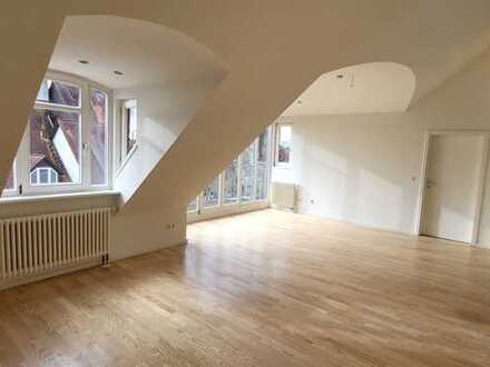 Sofort beziehbar: Wunderschöne 4,5-Zimmer-Maisonette-Wohnung in bester Lage