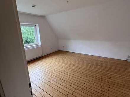 3 ZKB Dachgeschosswohnung - ab sofort