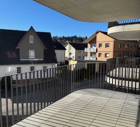 Schöne 2-Zimmer Wohnung mit großem Balkon und Einbauküche in modernem Neubau zu vermieten