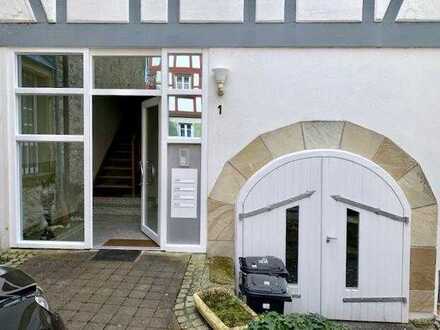 ***Schicke 3-Zimmer Wohnung mit Gewölbekeller und Stellplatz ***