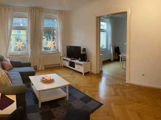 Gepflegte 5-Zimmer-Altbau-Wohnung mit Balkon und EBK in Hildesheim-Oststadt