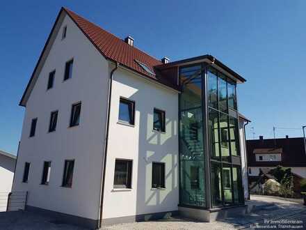 Moderne 2-Zimmer Wohnung mit Dachterrasse in Thannhausen OT Burg zu vermieten