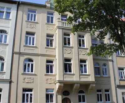 2 - Raum-Wohnung mit Balkon in ruhiger Lage