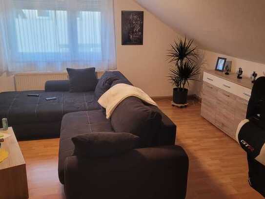 Kleine Dachgeschosswohnung im Herzen von Böblingen