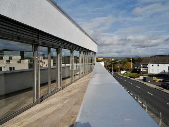 Luxuriöse Penthousewohnung mit Dachterrasse und Schlossblick