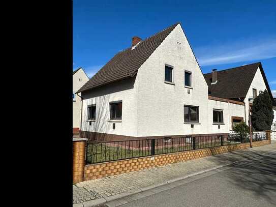 Familienhaus mit sehr viel Potential in bester Lage!