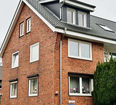 Charmante 2-Zimmer Dachgeschosswohnung in Rendsburg mit viel Licht und Stellplatz