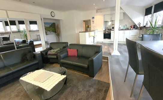 Charmante Dachgeschosswohnung in zentraler Lage