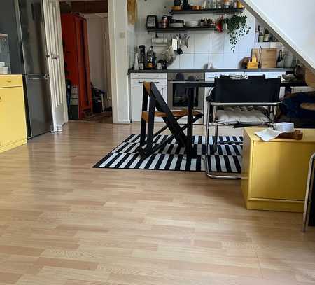 Schönes helles Apartment mit Duschbad und EBK
