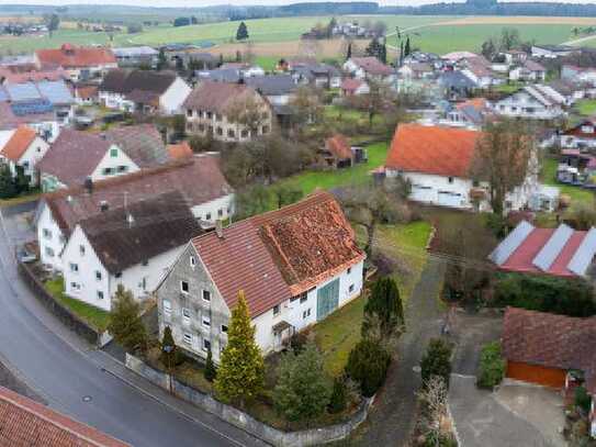 Zentrales Baugrundstück mit Altbestand – Ihr Projekt in Tiefenbach!