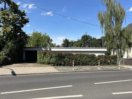 Poppelsdorfer Top-Höhenlage: freist. Bungalow mit Blick über Bonn sowie mit parkähnlichem Grundstück