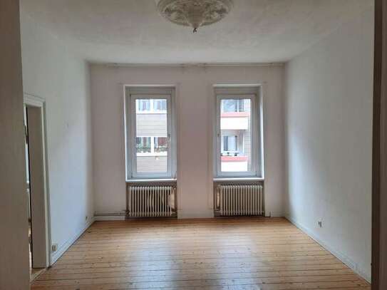 Hübsche 4-Zimmer Altbau-Wohnung in Traumlage (Oststadt/Lister Platz)