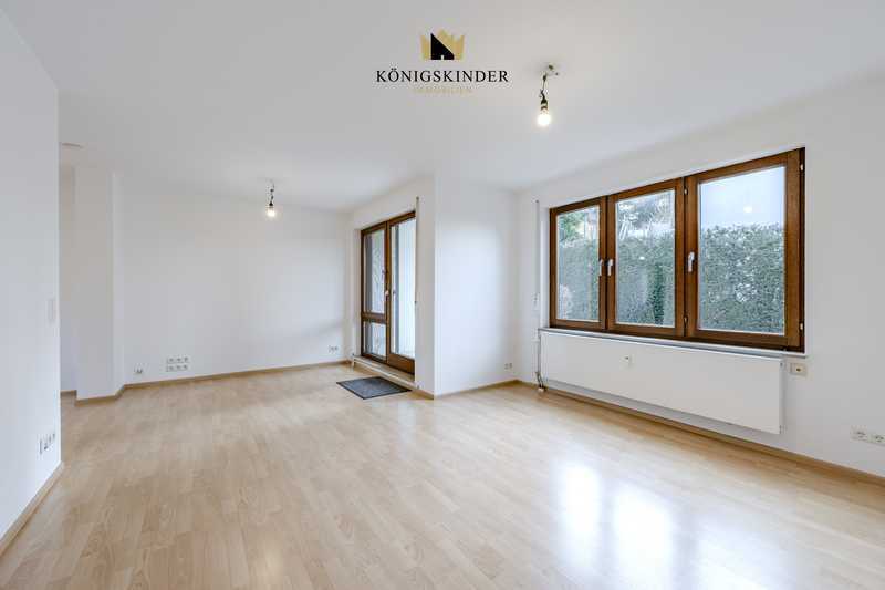 Renovierte 3,5-Zimmer-Wohnung mit Garten, Terrasse, Hobbyraum und TG-Stellplatz