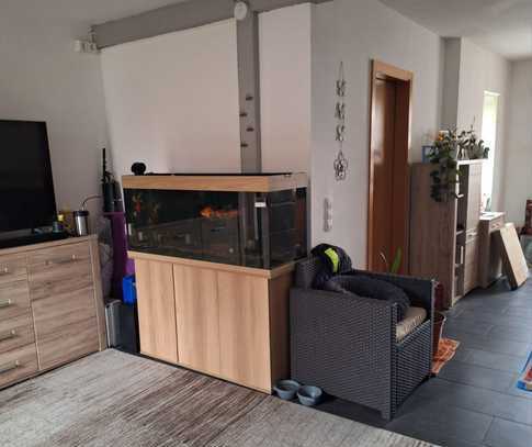 Helle, gut geschnittene 1-Zimmer-Wohnung mit Gartenanteil und Stellplatz in Oggenhausen