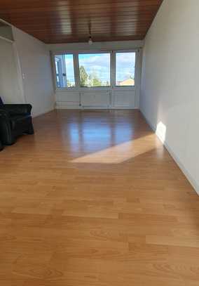 3 -Zimmer Wohnung 900 €