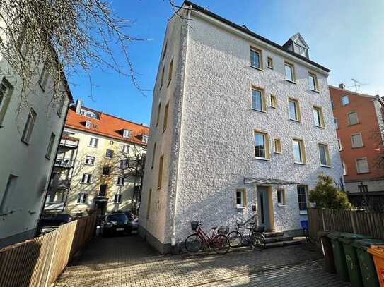 Helle, gepflegt 1 Zimmerwohnung mit Wohnküche, Bad mit Fenster in sehr zentraler Lage!