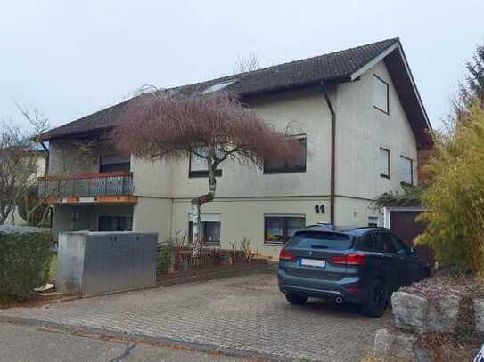 Helle 5 Zimmer Wohnung in Neuenstadt am Kocher mit Balkon