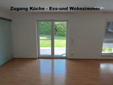 Hochwertige Neubau-4-Zimmer-Whg / EG mit Terrasse und eigenem Gartenanteil / WFl 105 m² / Effizienzh