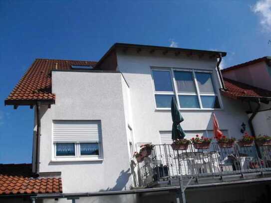 Gepflegte 4-Zimmer-Maisonette-Wohnung mit Loggia in Leimen. St-Ilgen