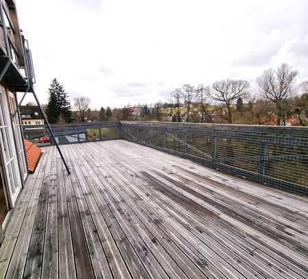 Schöne Dachgeschosswohnung mit großer Terrasse