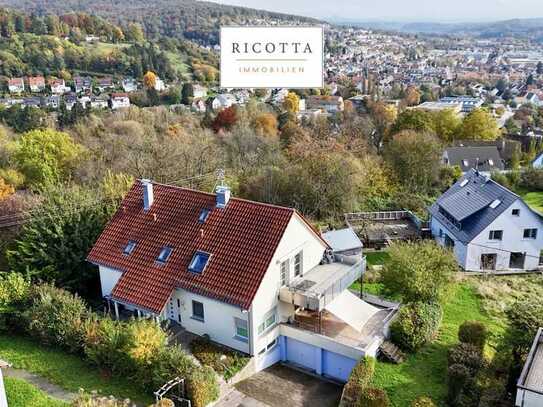 Schönes Mehrfamilienhaus - Demnächst alle 3 Wohnungen bezugsfrei