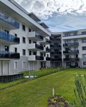 Exklusive 3-Zimmer-Wohnung mit gehobener Innenausstattung mit Balkon und EBK in Unterhaching