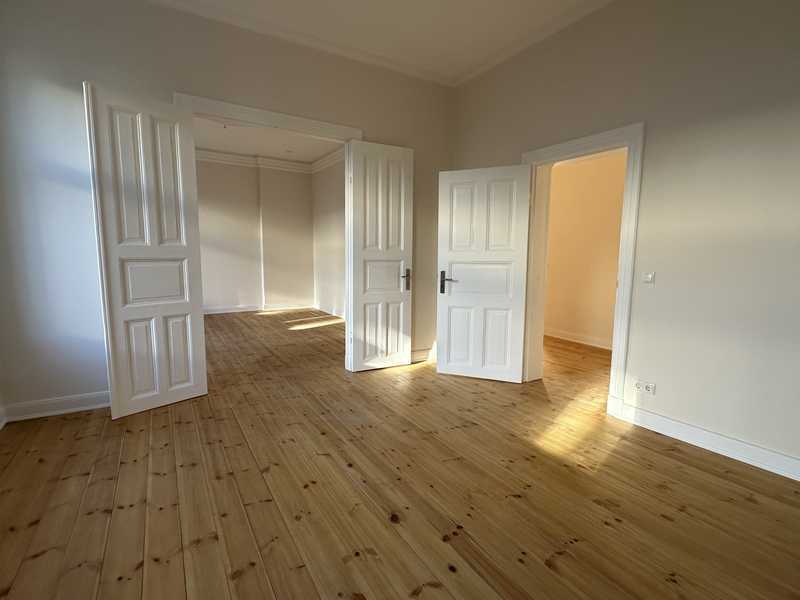 Attraktive 3-Zi. Altbau-Wohnung mit Balkon in Hamburg-Ottensen